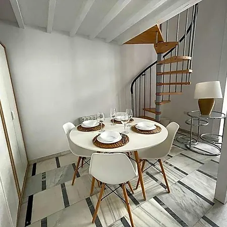 No 5 * Cadiz