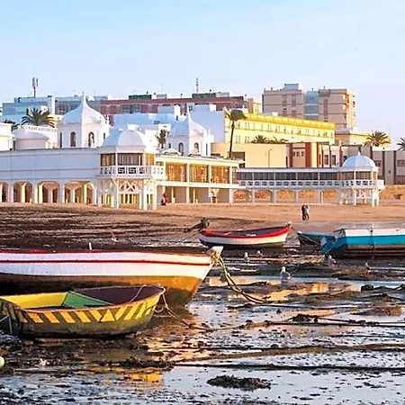 No 5 * Cadiz