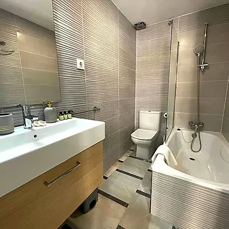 No 5 Apartment *