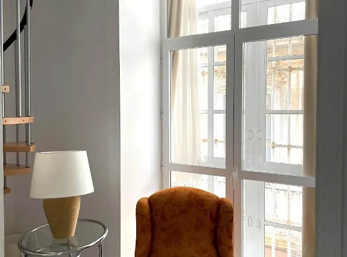 No 5 Appartamento Cadice